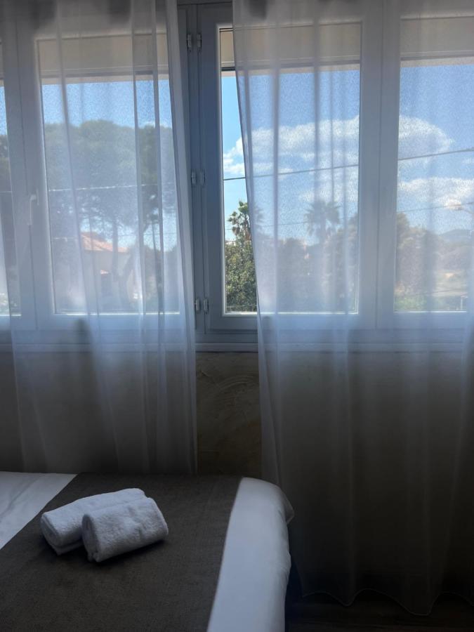 Hotel La Potiniere Hyères Buitenkant foto